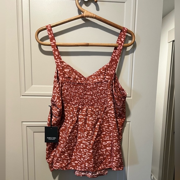 Vera Wang Large Women’s Tank - Picture 2 of 3